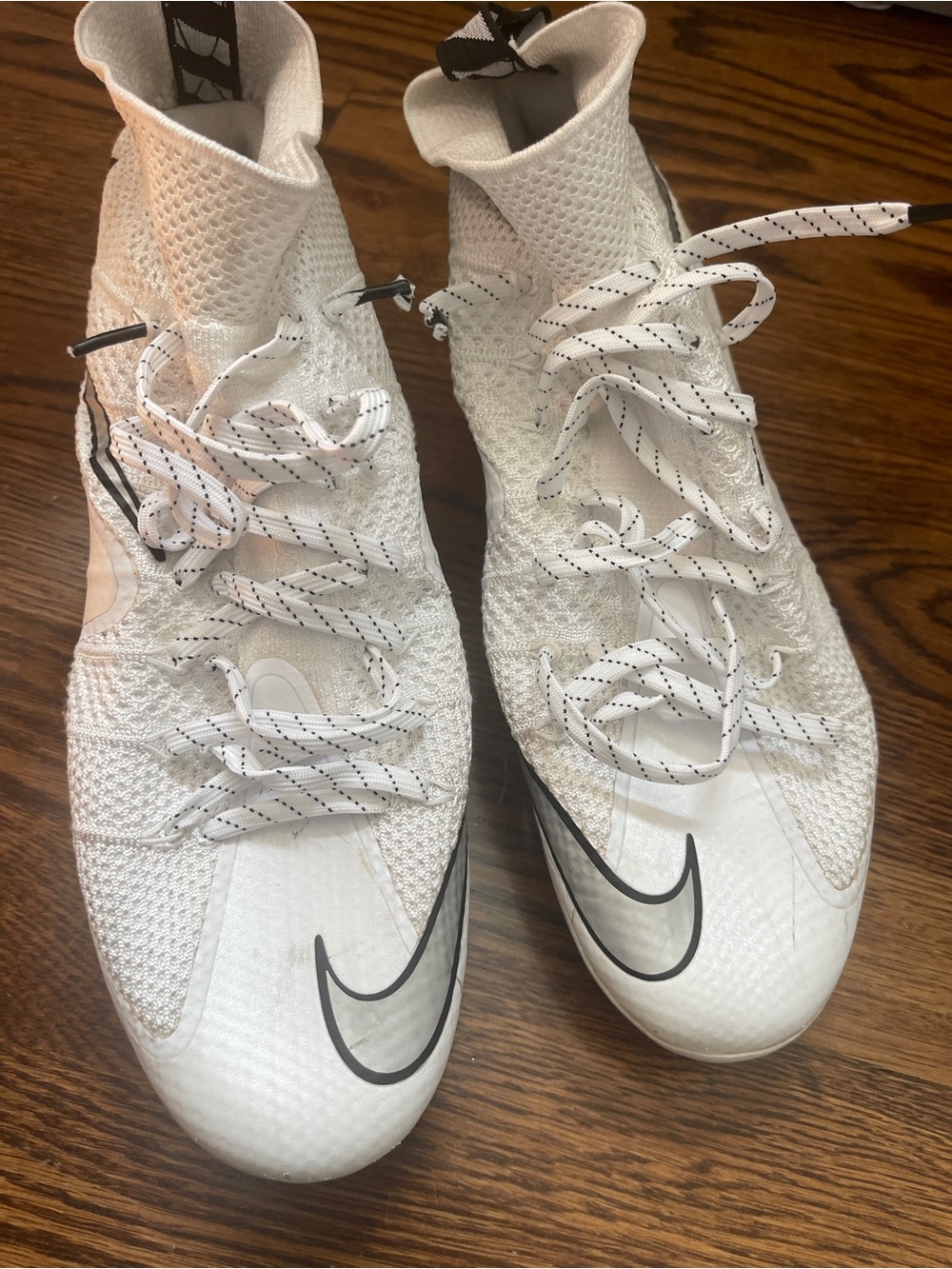 Nike White and Black Men's High-Top Athletic Cleats